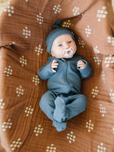 Load image into Gallery viewer, Navy Organic Ribbed Newborn Knot Hat
