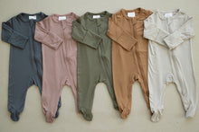 Load image into Gallery viewer, Charcoal Bamboo Footed Zipper

