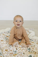 Load image into Gallery viewer, Latte Ribbed Bamboo Zipper
