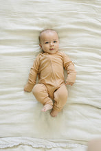 Load image into Gallery viewer, Latte Ribbed Bamboo Zipper
