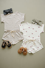 Load image into Gallery viewer, Berry Floral Short Set
